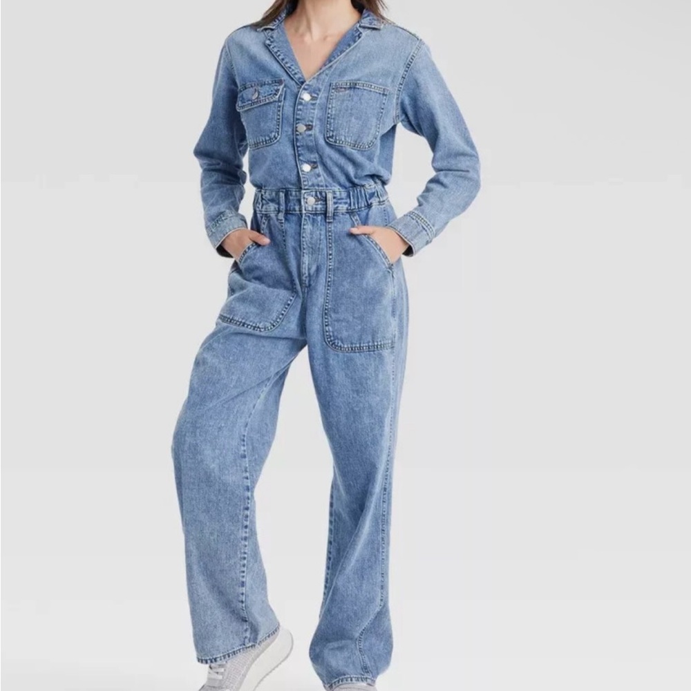 Women's universal threads Blue Denim Jumpsuit size 8 - Picture 1 of 3